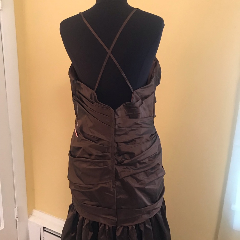 NWT Chocolate Watter & Watters Gown size 18 - Picture 3 of 10
